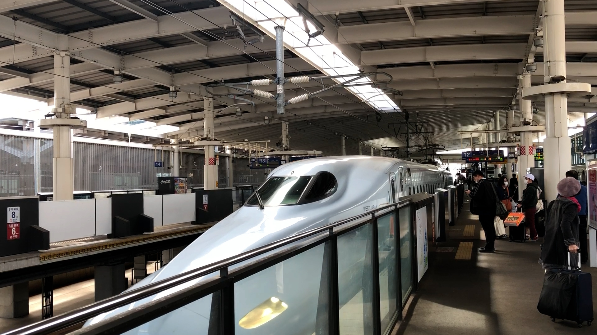 Travel in Travel in Kumamoto and Fukuoka Part 3:The bullet train is fast.